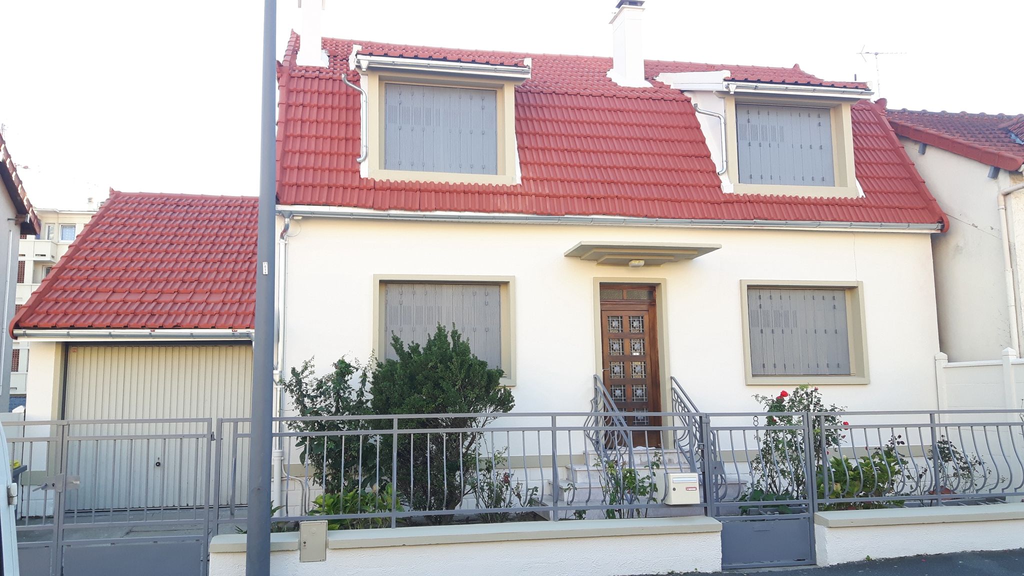 Renovation toiture ravalement facade noisy le sec 93130 apres