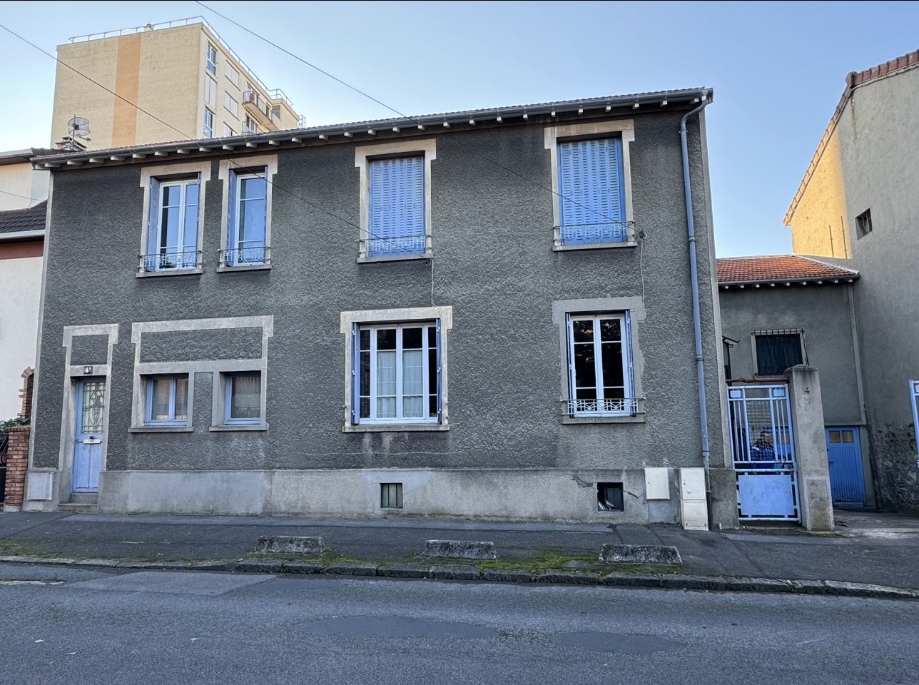 Ravalement facade vitry sur seine 94400 avant