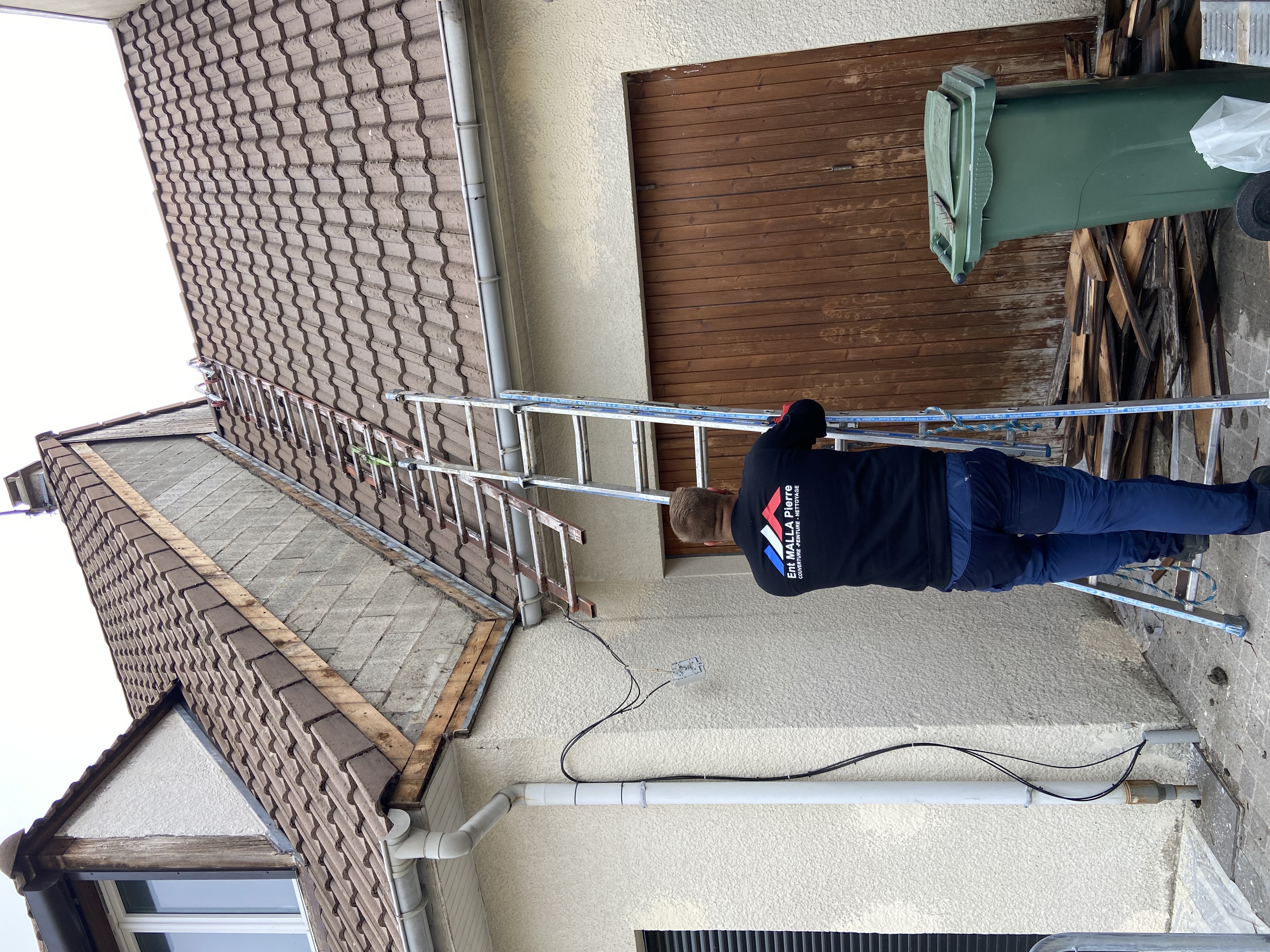 Pose de bandeau bois sur facade vitry sur seine 94400 avant